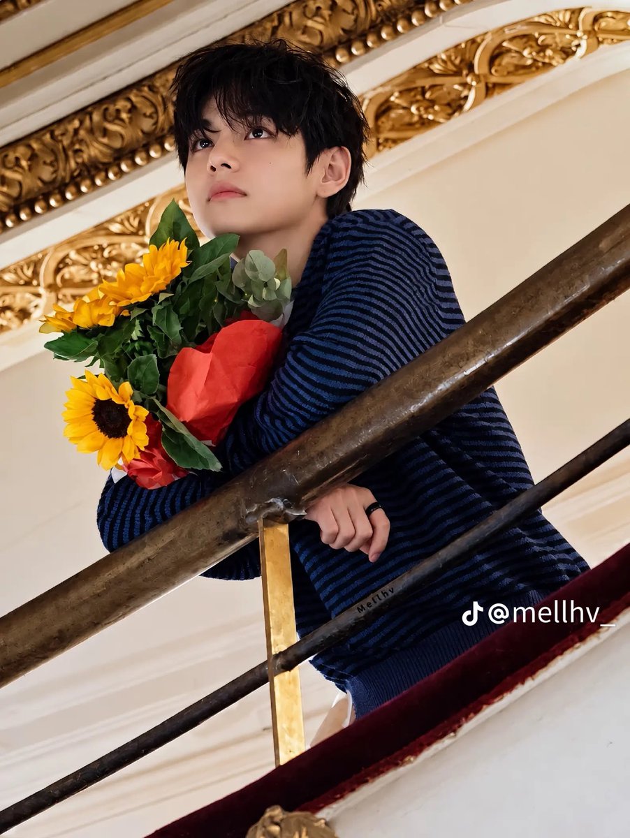 luciolemisa's tweet photo. BERABER DAHA İYİ GÖZÜKEN KİMSE YOK BAKIN İKİ KİŞİ YAN YANA GELİP DE DAHA İYİ Bİ GÖRÜNTÜ VEREMEZ TAEKOOK DİYE BAĞIRACAKSINIZ https://t.co/oKCGoTgIW0