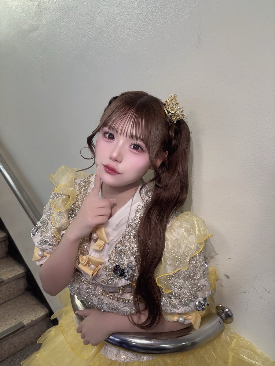 risa_cs1108's tweet photo. Music Bank 봐주셔서 감사합니다！！！

노란색 담당 후루사와 리사입니다! 🎀💛⟡.*

두 번째 Music Bank 무대라 
정말 많이 긴장했지만, 너무 즐거웠어요!

우리 또 빨리 만날 수 있기를 바라요（՞>⩊<՞）💛

  #MusicBank 
 #きゅーすと https://t.co/YFB9d0R88v