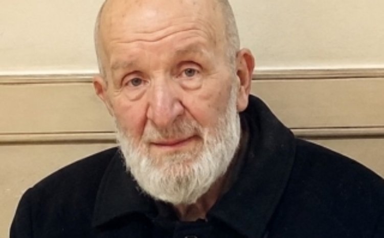 KalemlikKu79230's tweet photo. "Abdullah Tırpan, dün gece bacağı kesilen 73 yaşında masum bir mahkum. İltihap yayıldı, ikinci kez kesim gündemde. Adalet, insan sağlığı ve vicdan için bu kararlara dur denmeli.

AbdullahTırpan İçinİmdat

#FonBorsası #TikTok #İngiliz Ümit #fatmabetülsayan 
#FonVurgunu https://t.co/OZqr6tYEWW