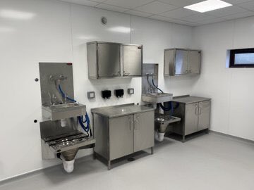 Funeralsupplies's tweet photo. 🌹We are Rose house Funeral supplies
Quality Funeral products and mortuary equipment made in the UK to your requirements. #Fridges, stainless steel & more…

For a copy of our latest catalogue, details of our Funeral equipment finance or #mortuary upgrades and refurbishment ☎️(01283) 819922. 

🌏 https://t.co/TvuMmXMRf8 
📩 Info@Rosehousegroup.co.uk 
#funeral #nafd #saif #bifd #embalming #pathology