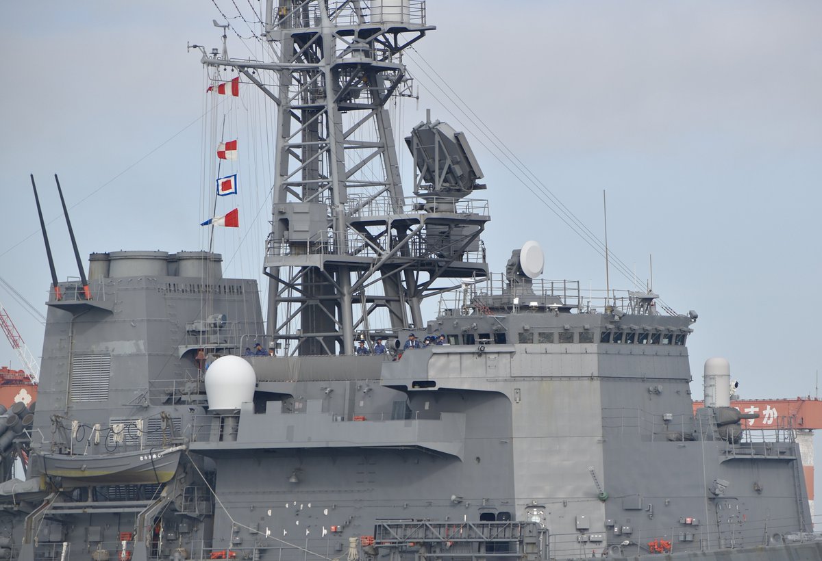 Masai_cat's tweet photo. 2026/10
インドネシアから帰国した輸送艦くにさきへUW3を掲げつつ、横須賀を出港する護衛艦むらさめ
JS Murasame DD-101 https://t.co/VlqkSbRjDt