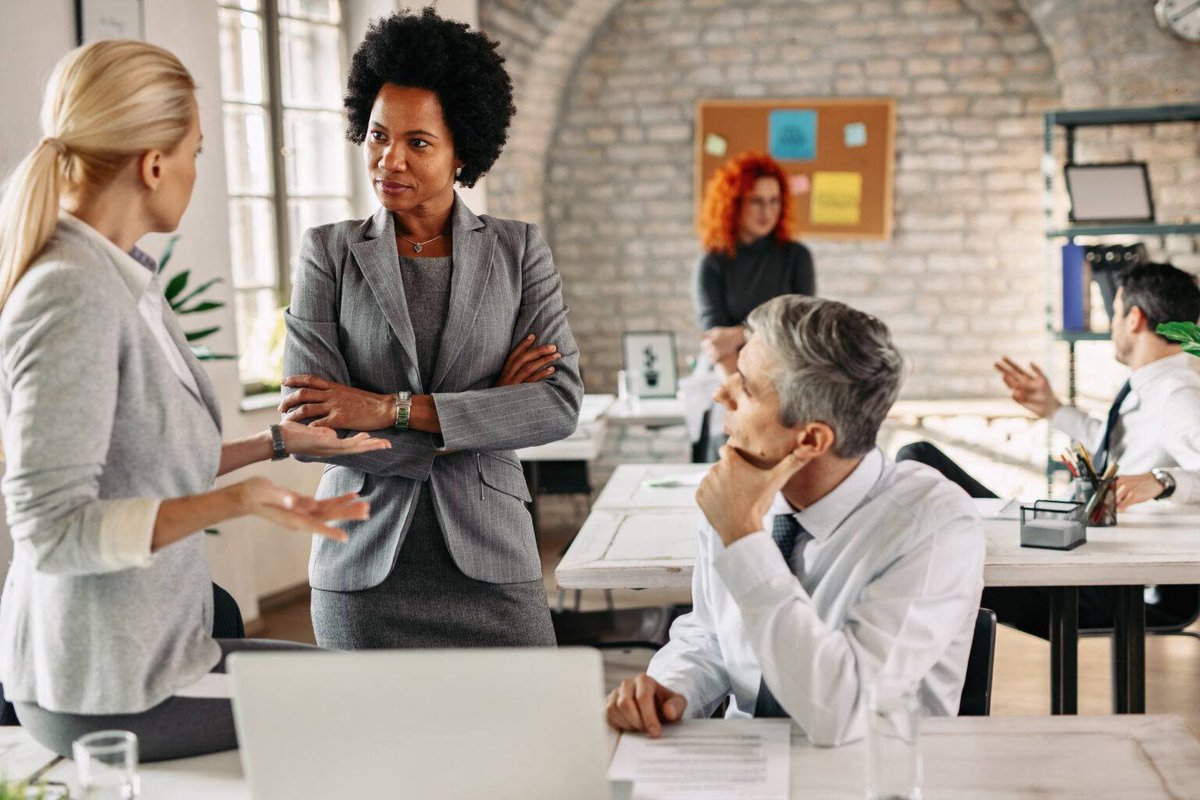 Stopworkplacebu's tweet photo. However, standing up for yourself in a professional manner that demonstrates your leadership abilities and ethics is the best solution and choice. 
Bullying back isn't a logical decision in the workplace. 
https://t.co/2JDy0BEz3V https://t.co/hN0jTRvpSZ