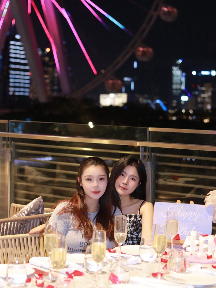 Alieneth99's tweet photo. 瑶妹儿生日快乐@anyaoyaoa 

浪漫又美丽的天秤座女孩 👧 https://t.co/RD9Ko5IpVg