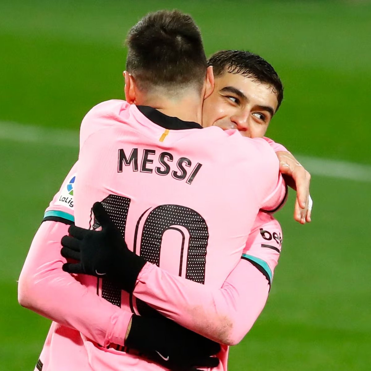 BarcaUniversal's tweet photo. 🚨 Pedri: "I was lucky enough to play with Messi, but only for one year. It felt too short... 

"I would have loved to play alongside him for much longer." https://t.co/ALoqc9mQJp