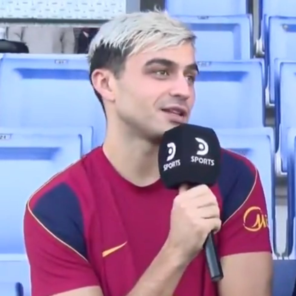 TouchlineX's tweet photo. 🚨🗣️ 𝗡𝗘𝗪: Pedri: "I really like the Argentina national team because of Messi... I've always been a fan of Argentina."

"Ever since I was a kid, whenever Spain got knocked out of a tournament, Argentina was always my second team." https://t.co/DkdHORFp4E