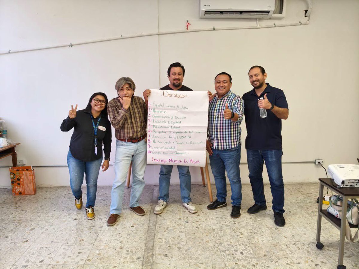 IMujerMerida's tweet photo. Realizamos el taller “Cultura de Paz y Buentrato en el Ámbito Laboral”, compartimos un espacio de reflexión y aprendizaje con servidoras y servidores públicos de la Dirección de Innovación y Gobierno Inteligente. 🙌🟣 https://t.co/Kstpqmxzfi