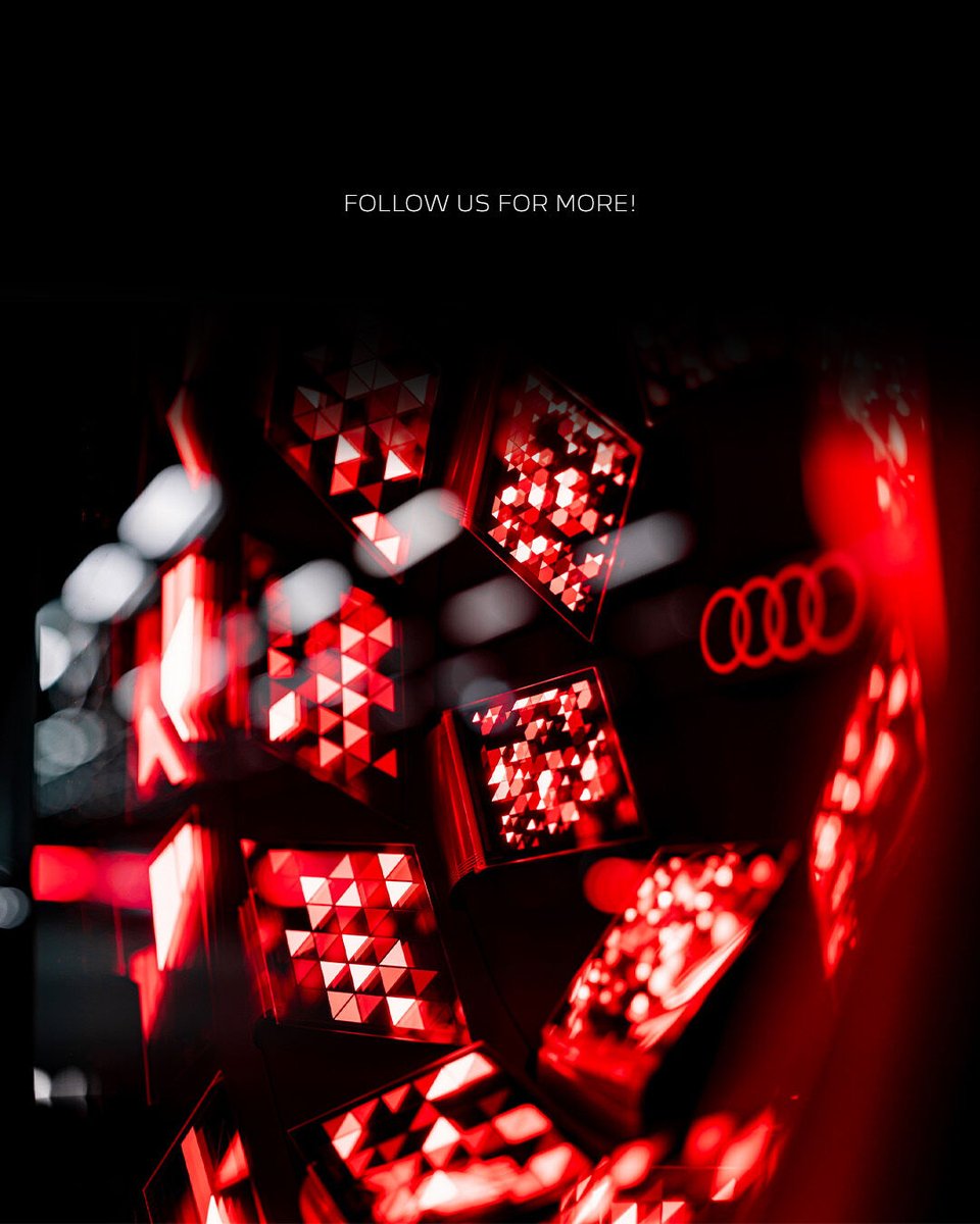 autoevolution's tweet photo. The solution not only makes the Q9 visible from the back and from the sides, but can also be used to communicate things depending on what the OLED shows using semi-active digital light signatures with 3D effects.

#audi #q9 #oled #cartechnology #audioled #oledtech #q9oled https://t.co/Rajdo1gXbJ