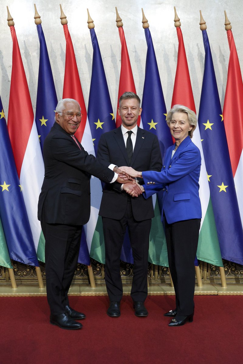 eucopresident's tweet photo. Thank you dear @magyarpeterMP for the invitation to join you in Budapest to commemorate the 70th Anniversary of the 1956 Hungarian Revolution. 

The Hungarians’ deep yearning for independence and self-determination found renewed expression in 1989, when Hungarians were pioneers in removing the Iron Curtain. 

It also guided Hungary’s decision to join the European Union in 2004 - a crucial step in the reunification of Europe.

The courage of those who rose up in 1956 continues to inspire all who cherish freedom, democracy, and the right of free peoples to self-determination.