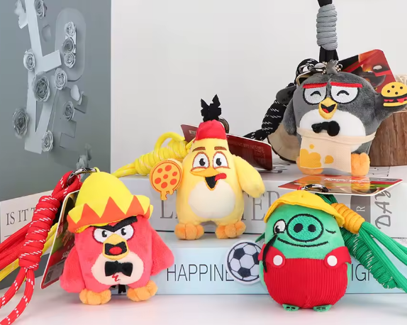 OddABFacts's tweet photo. Chinese plush company "Chubby Gifts has released a lot of small Angry Birds plushes recently. (1/2) https://t.co/vEWH39Bms7