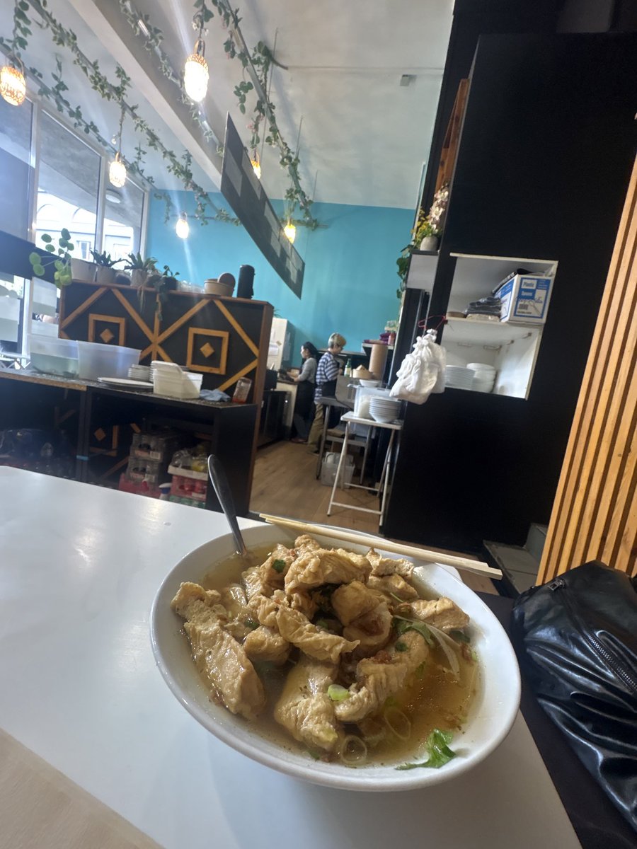 rssmrm's tweet photo. i love belgium

- free healthcare kinda
- insanely high tax return
- free pho bc my friend works there
- great weather https://t.co/jIGEnFstyS