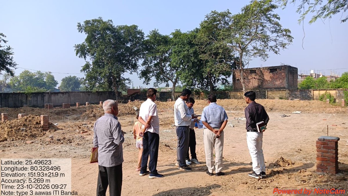 ProjectsLucknow's tweet photo. UPPCL की निर्माण इकाई-13,बांदा के परियोजना प्रबंधक द्वारा जनपद बाँदा में निर्माणाधीन आई टी आई में टाईप -3 के 12 नग आवासो का स्थलीय निरीक्षण किया तथा कार्यों को शीघ्रातिशीघ्र गुणवत्तापूर्वक संपन्न करने के निर्देश दिए।
#Quality #Transparency #Timeline
@swatantrabjp 
@KapilDevBjp https://t.co/sodARtUtpP