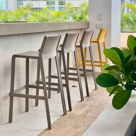 SIT_SA's tweet photo. 🥂 Pull up a stool. Stay for another round! Nardi barstools bring contemporary Italian style to hospitality spaces, patios and entertainment areas. Great seating makes every gathering better. 💛
 #Nardi #SitInTrend #SitHappens https://t.co/IQlPzfqJPl