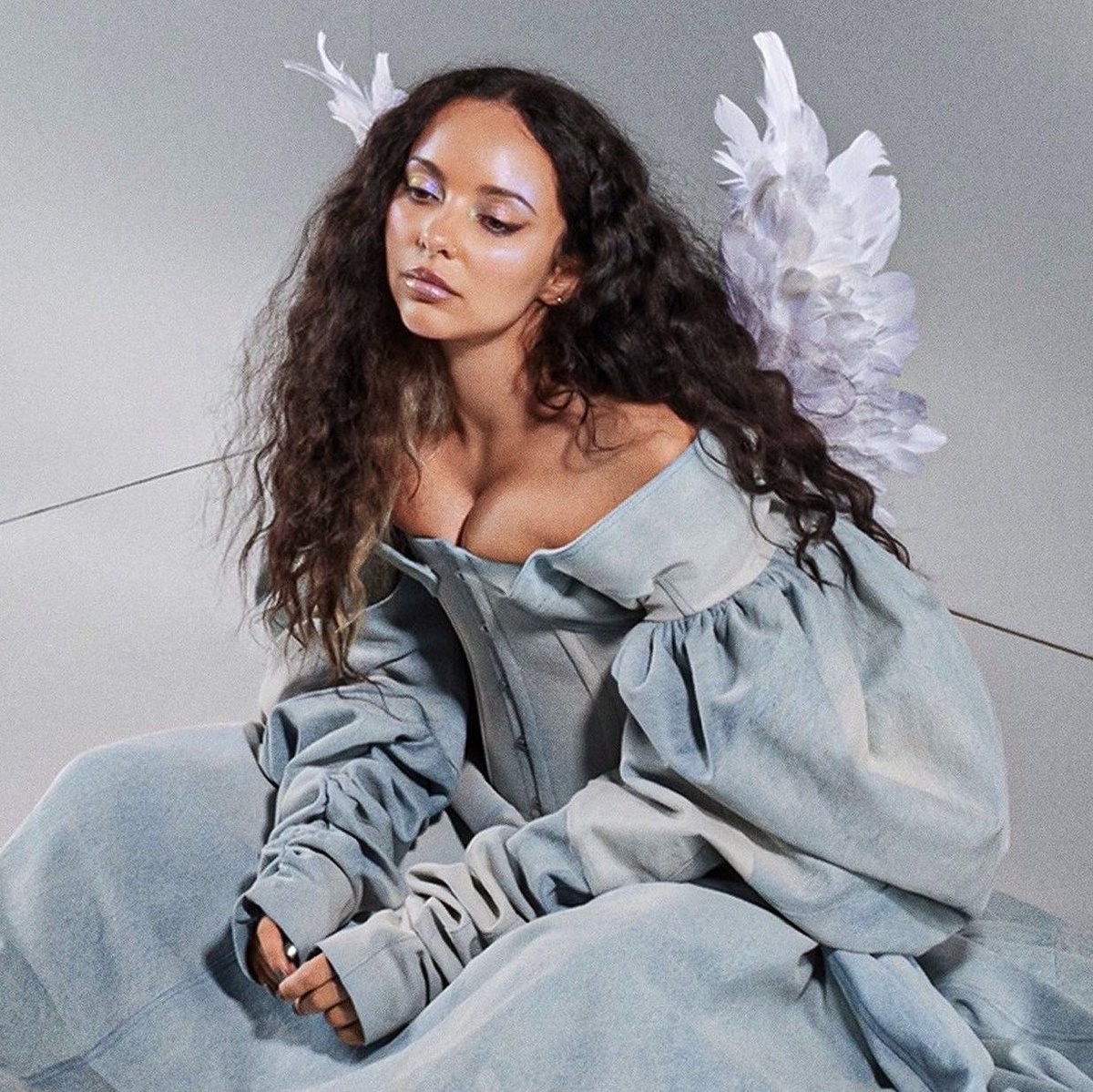 JADEtearoom's tweet photo. Angel Of My Dreams by JADE rises to #22 on the UK Spotify Chart. 📈🇬🇧 

🔗: https://t.co/QvKHj7k5eF https://t.co/fO4r7EcVU7