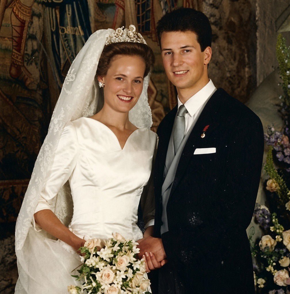 Sachinettiyil's tweet photo. Catholic Hereditary Prince Alois of Liechtenstein has vetoed a bill that would have legalized abortion in the Catholic-majority country! The decision marks the first time Prince Alois has exercised his veto during his reign. https://t.co/x7Kt4fkcHw
