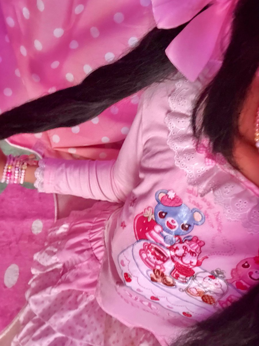 bunieparty's tweet photo. 🍭🎀 https://t.co/6oaaST9cfJ