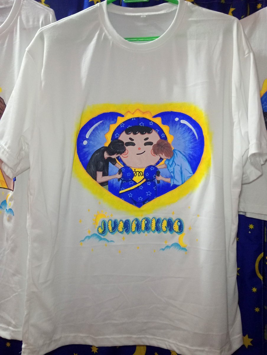 Neko_Devil_17's tweet photo. หลานพูดได้แล้ววววววววววว แกรนนี่มาแจกตามที่บอกไว้แล้วคร้าบบบบบ

👕แจกเสื้อ 1 ตัว (งานเพนท์มือทำเองจ้า)
กดเฟบ+กดรี หรือพูดอะไรถึงครอบครัวจูม้าคโม่ก็ได้งับ

สุ่มแจก 24/10/26 เวลา 12.00น.

JUNIOR 30TH BLOOMING SEASON

#Junior30thBDInFullBloom
#JuniorMark #junniorrs #markjrtn 
#JUMMO https://t.co/0cufgrobbC