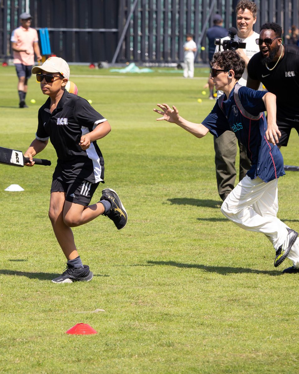 Yorkshire_cf's tweet photo. 🏏 This Black History Month, we're celebrating opportunity and representation through our ACE Programme in Sheffield.

Helping more young people from African and Caribbean heritage backgrounds enjoy cricket. 

Find out more:
https://t.co/pwH4hS9Ep1

#BlackHistoryMonth https://t.co/wtfFfHJJe9