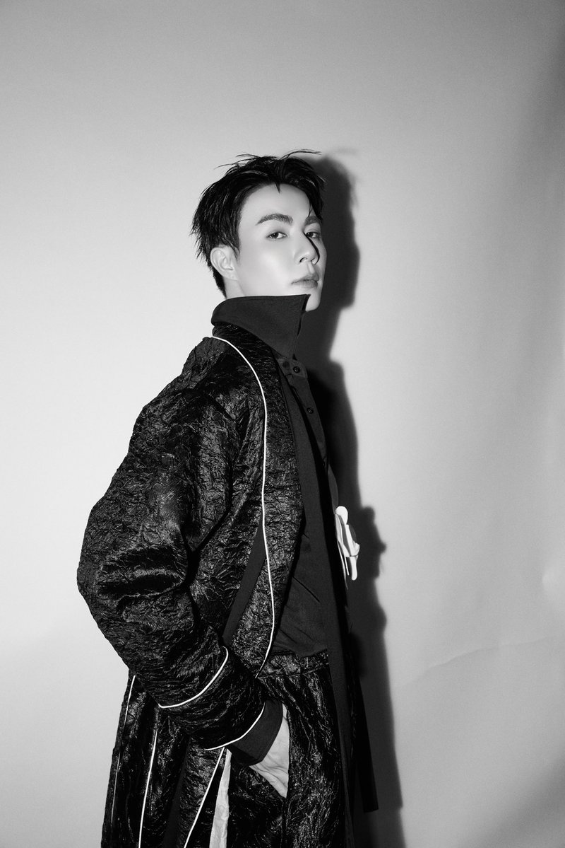 zee_pruk's tweet photo. 🖤🚩 @ELLEThailand #ELLEFashionWeek2026
#ZeePruk https://t.co/6kx03N47XX