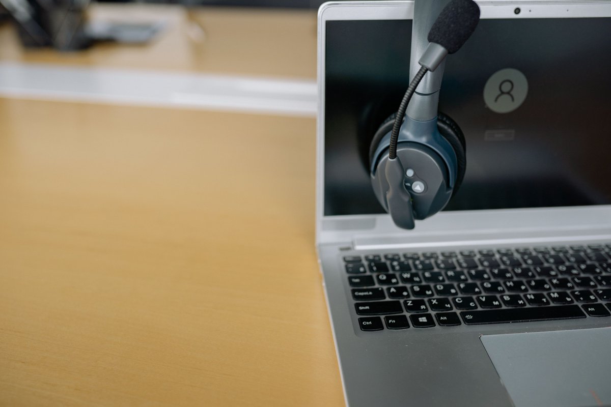 Collabowio's tweet photo. We need to be able to create videos and have conversations around them in real time. OpenText Collabow allows us to bridge that gap in a way that just wasn’t possible before.
🌎💚 #techforgood #fileshare #filetransfer #techsecurity #collabow https://t.co/CHGIq9lGka