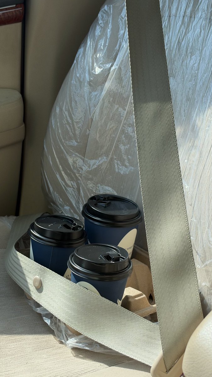 r_til7's tweet photo. الهازبند🥺 https://t.co/o7fO8NuQC2