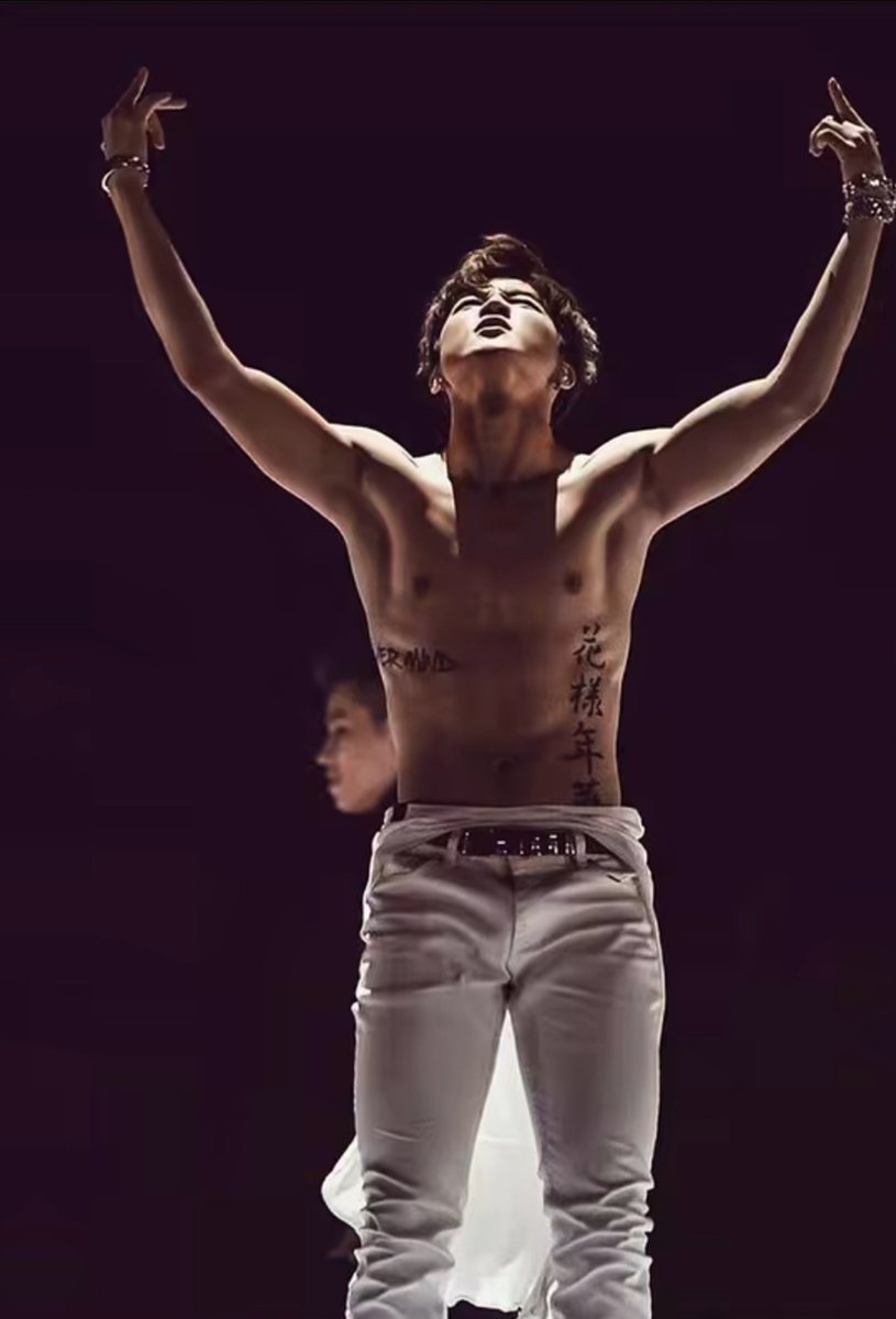 ittboymin's tweet photo. Cleansing ur tl with very specific jimin pics https://t.co/FcGhvCHjHT