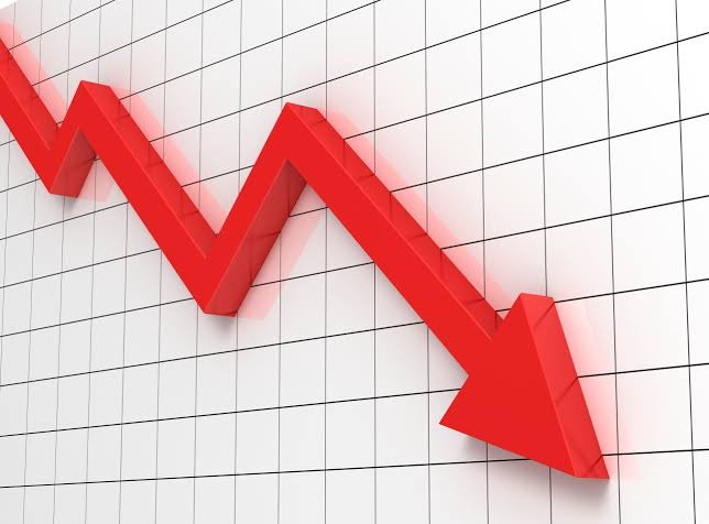 Blockcastcc's tweet photo. Spot Ether ETFs saw $110.5 million in outflows on the same day, with major funds like BlackRock’s IBIT and Fidelity’s FBTC leading the redemptions in both asset classes. https://t.co/KVhQRpS6Zs