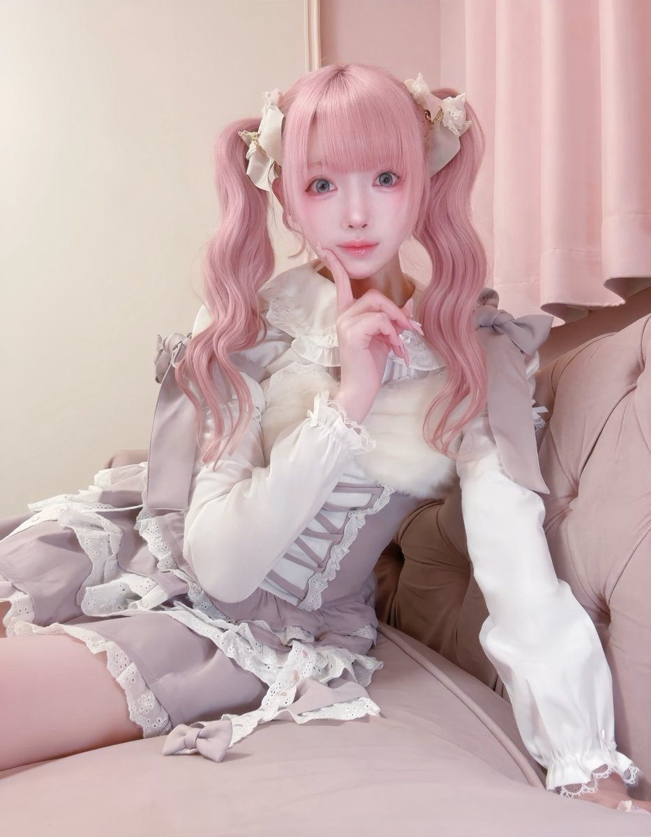 mmnjuuu's tweet photo. The女の子♡って感じのかわいい
お洋服だいすき₍ᵔ ˲ ̫ ˱ ᵔ₎🎀🤍
Palelfyの新ライン「Rome Ritual」♡
ピンク×リボン×レースの甘い世界観がたまらない🩰🎀˖ ࣪⊹
#RomeRitual #ロメリチュアル #ろめり #PR https://t.co/bzWmXuYvFF