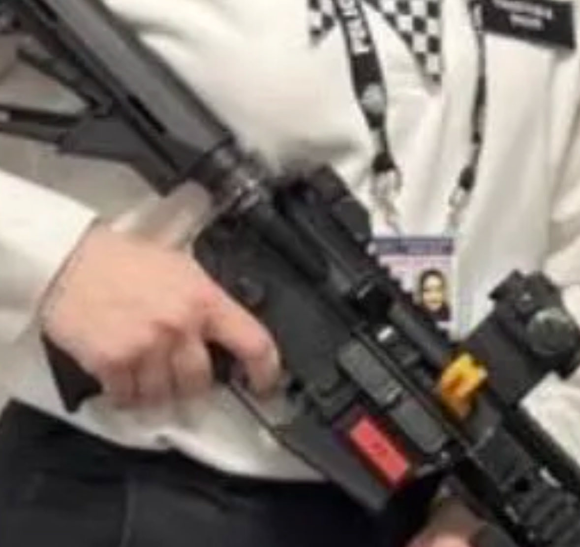 thenativehare's tweet photo. It was more of the fact that this ‘celebrated’ officer was in the prime position to shoot the chaps tackle off. 

Is trigger discipline something that isn’t taught in your forces? https://t.co/aHMyuXGMO3