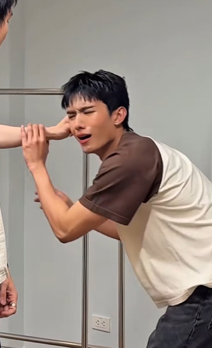 nuttynaughtyor's tweet photo. 아 개욱겨 진짜 제발ㅋㅋㅋㅋㅋㅋ 케 #netjj https://t.co/HmIY6hXw39