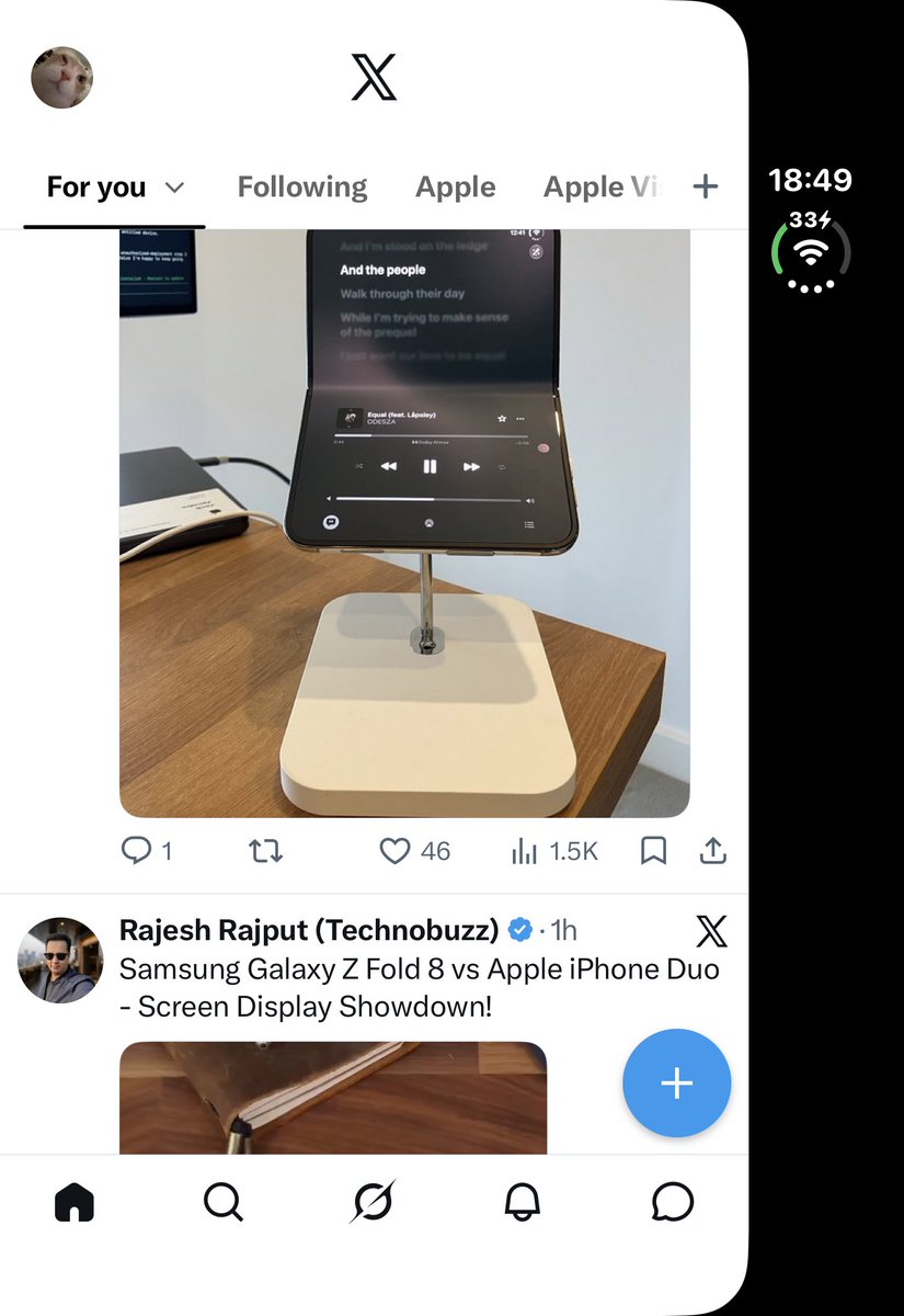 SSOUIC's tweet photo. @benjitaylor is there a test flight with iPhone Duo support 😭😭😭 this is hilarious https://t.co/WfMOzPstIJ