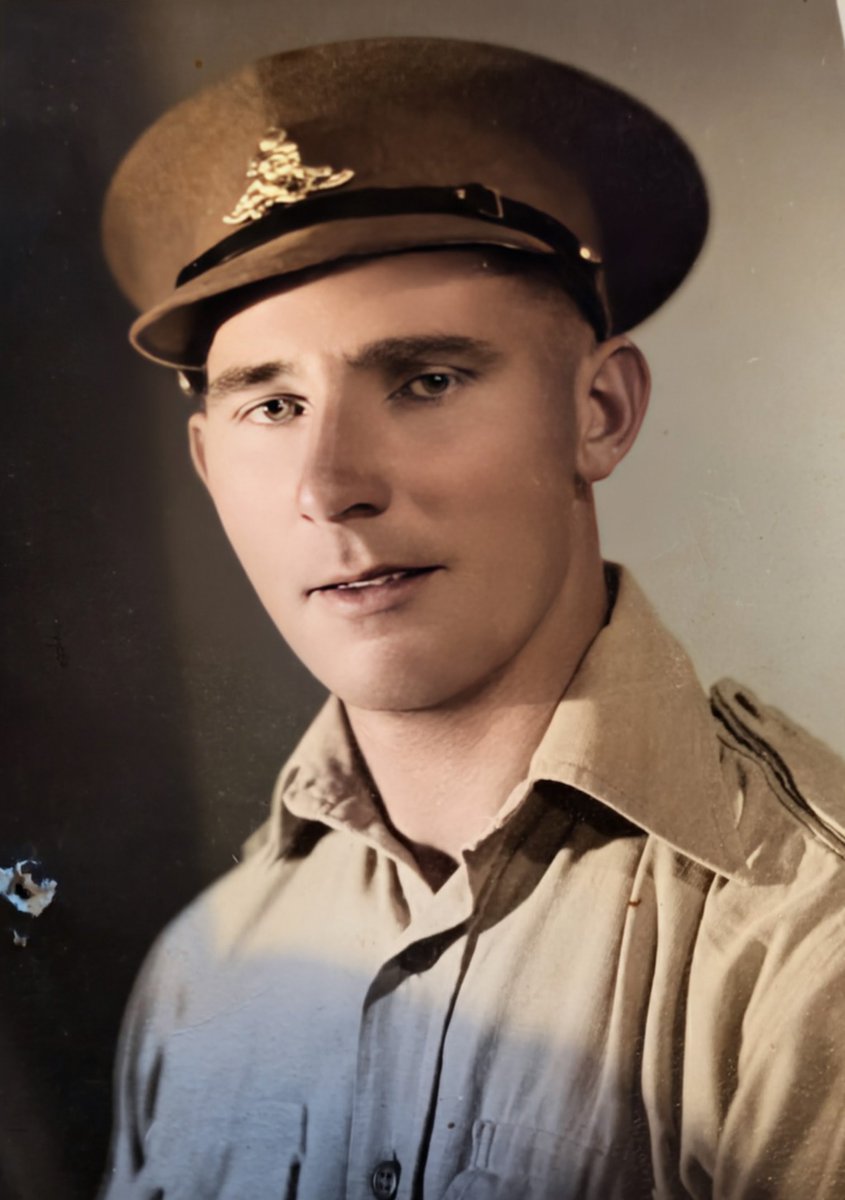 maureenwrig's tweet photo. Remember please, at 9.30pm this evening all those men whose 900 gun barrage opened the Battle of El Alamein in North Africa in 1942. They fought against tyranny, as many still do today. My father was one of them.
🕯️ 
#OTD
@almurray 
@militaryhistori 
@WeHaveWaysPod 
@Iain_MacGregor1