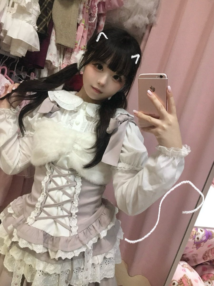 rikuchyang's tweet photo. palelfyさんの新ラインRomeRitual♡
ふわふわで可愛いお洋服にきゅん•̤᷆ ₃ •̤᷇ ฅ
#PR #RomeRitual #ロメリチュアル #ろめり https://t.co/dok6yhRmBD