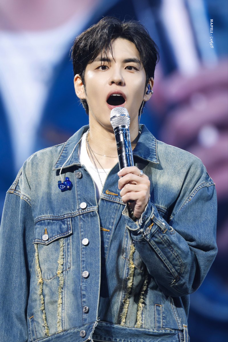hapili0428's tweet photo. 261023 팬미팅 💙

 #원필 #WONPIL #데이식스 #DAY6 https://t.co/w4F9UTEG1d