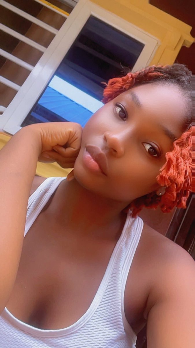PrettyJasmmdel's tweet photo. As a guy avoid girls that'll make you wet seeing their pictures https://t.co/1OZSlxQp1B