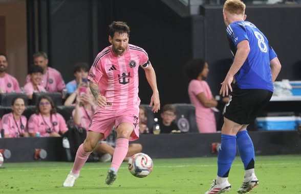 Soccerwriter's tweet photo. STOPPING MESSI: Red Bulls need to limit Inter Miami star or suffer the consequences 

https://t.co/DxDp4WcTrH

#RBNY #InterMiamiCF #Messi #RBNYvMIA #MLS https://t.co/G0DcuwbKtK