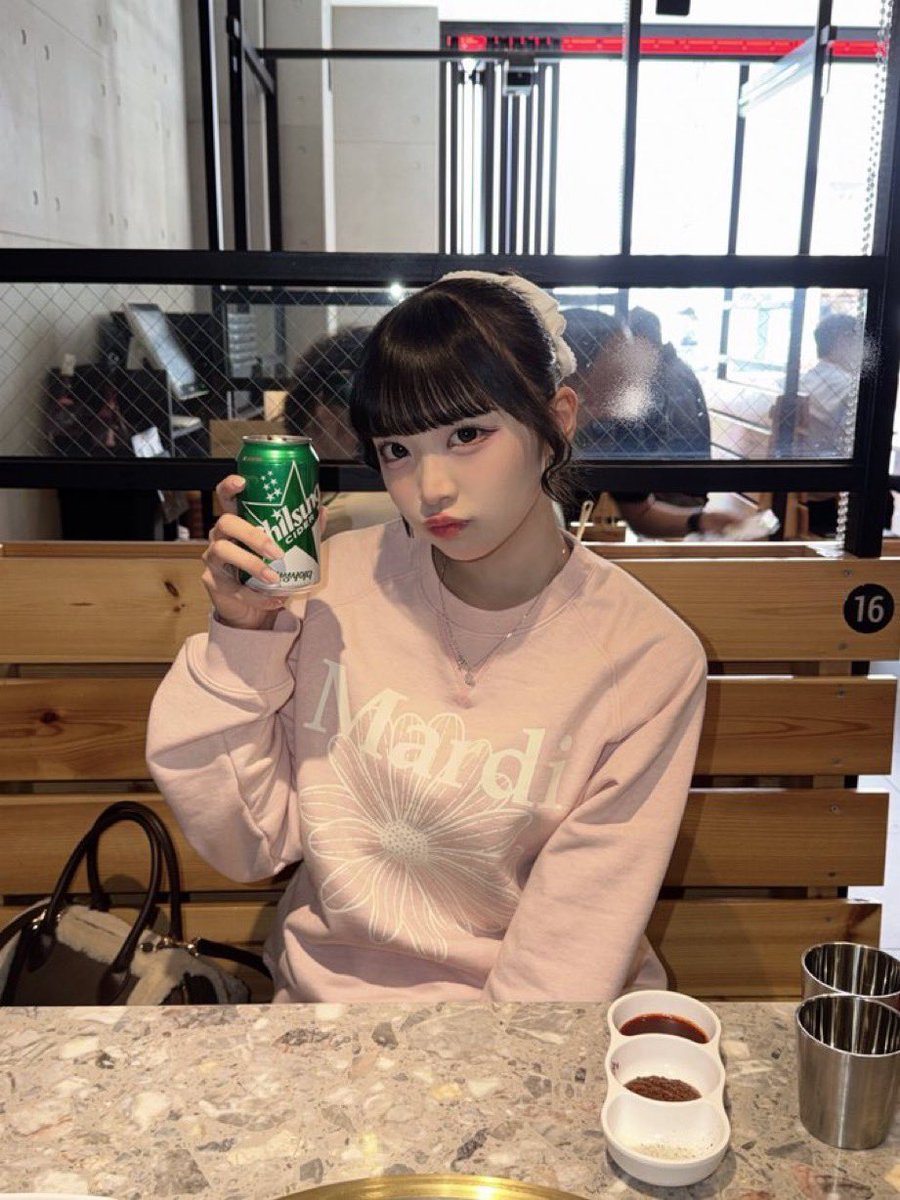 gers_ili's tweet photo. 最近の私服まむちーさん
かわいいとめろいがすごすぎてまむい(？)
 #まむにくまっちゃう  #まむい https://t.co/7sP4Dx7lNJ