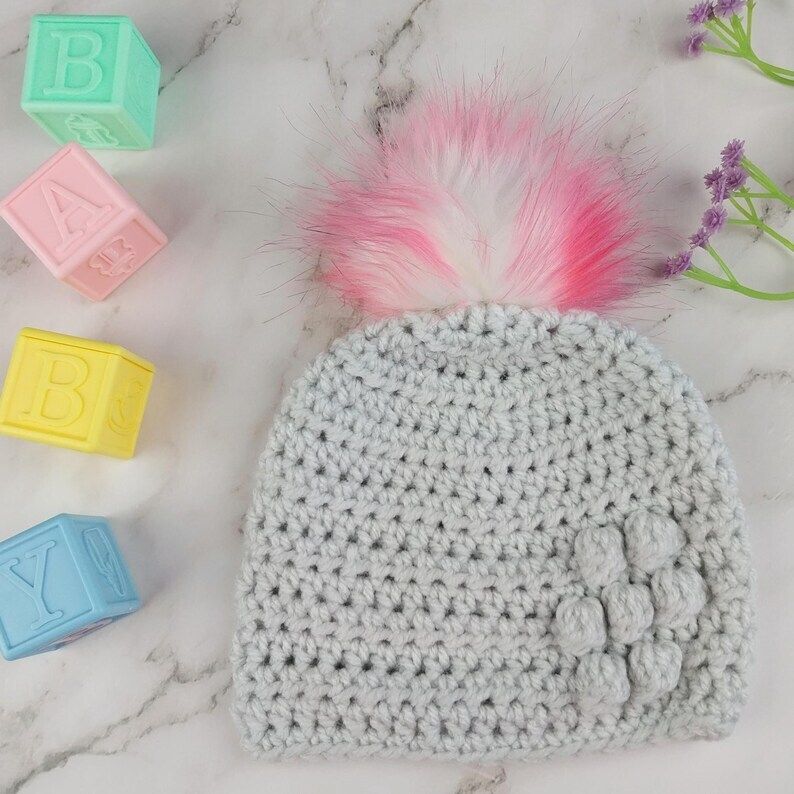 knittingtopia's tweet photo. Grey, cosy and topped with a ridiculously fluffy pink pom. ๐ฉท This handmade crochet newborn beanie has a bobble flower detail and fits up to around 3 months.
https://t.co/VjeakgS2qX
#craftbizparty #MHHSBD #Etsy #HandmadeBabyGift #BabyShowerGift https://t.co/kNmsLYChv6