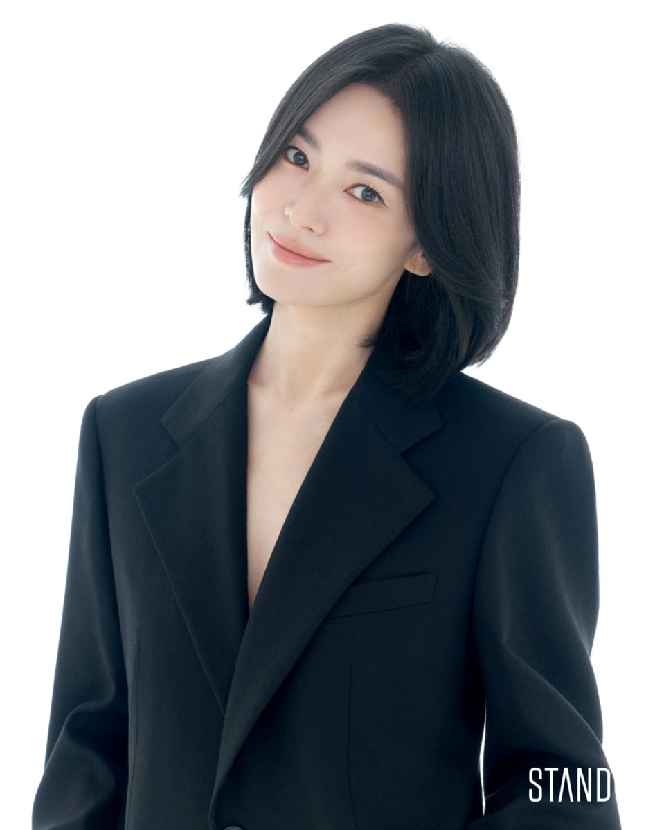 Lunaxiabi's tweet photo. Song hye kyo has signed an exclusive contract with Stand https://t.co/sTmHXpQDP1