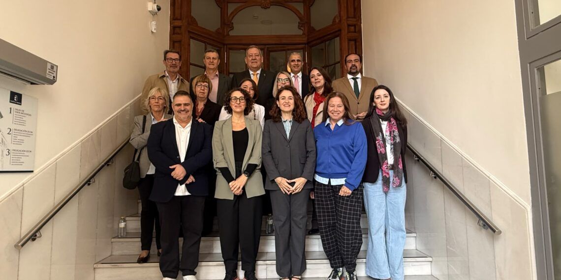 CLMpressDigital's tweet photo. Castilla-La Mancha acoge y participa en la segunda sesión ordinaria de este año del Pleno de la Red https://t.co/mffLA7hxCb #CastillaLaMancha #acoge #participa #segunda #sesión #ordinaria #este #año #Pleno #Red #Interterritorial #Seguridad #Salud #Laboral https://t.co/so9IO97Ocm
