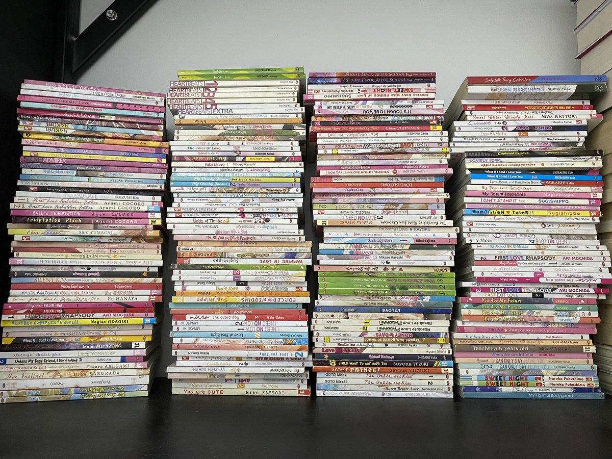 soIsticelily's tweet photo. WTS CUCI GUDANG NOVEL/KOMIK MURCE

Hi, dalam rangka mau kosongin lemari, aku mau cuci gudang koleksi novel &amp; komikku. 

• KOMIK START FROM 5-7K
• NOVEL START FROM 15K-45K, kecuali Skajorie dan Apricity
• Split payment, CO only by 🍊
• Include admin &amp; packaging

tags. wts wtb https://t.co/pKQGb2M2jb