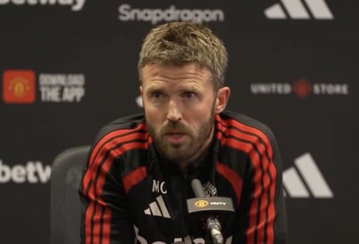 FabrizioRomano's tweet photo. 🚨 Michael Carrick: “This club will always be bigger than any individuals, me or the players”.

“Sir Alex Ferguson the greatest of all time for me, his priority was Man United”.

“Sir Matt Busby and the resilience they showed was beyond belief. You can't lose that and I won't let us lose it”.