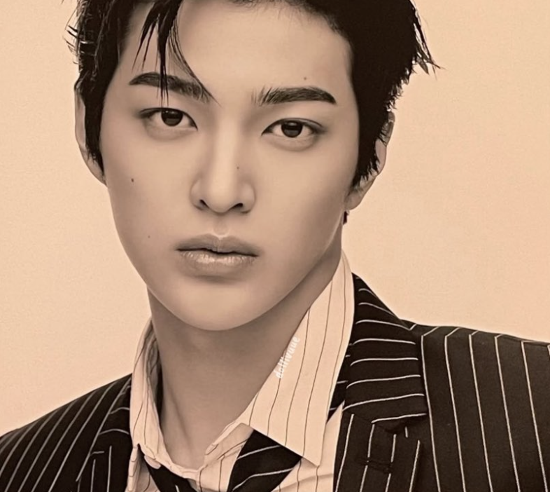 ummgzzang's tweet photo. 질감 ㅈㄴ 6B연필이랑 2B연필 https://t.co/7E06P0pvh1