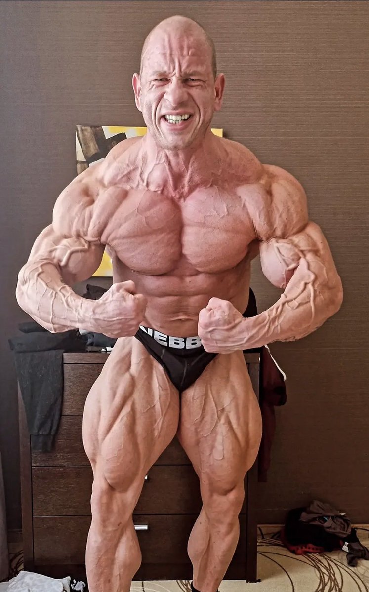 BBSchizo777's tweet photo. Bodybuilding show this weekend, Krizo will be our winner for his 2nd win of the season https://t.co/j0UeZLG61y