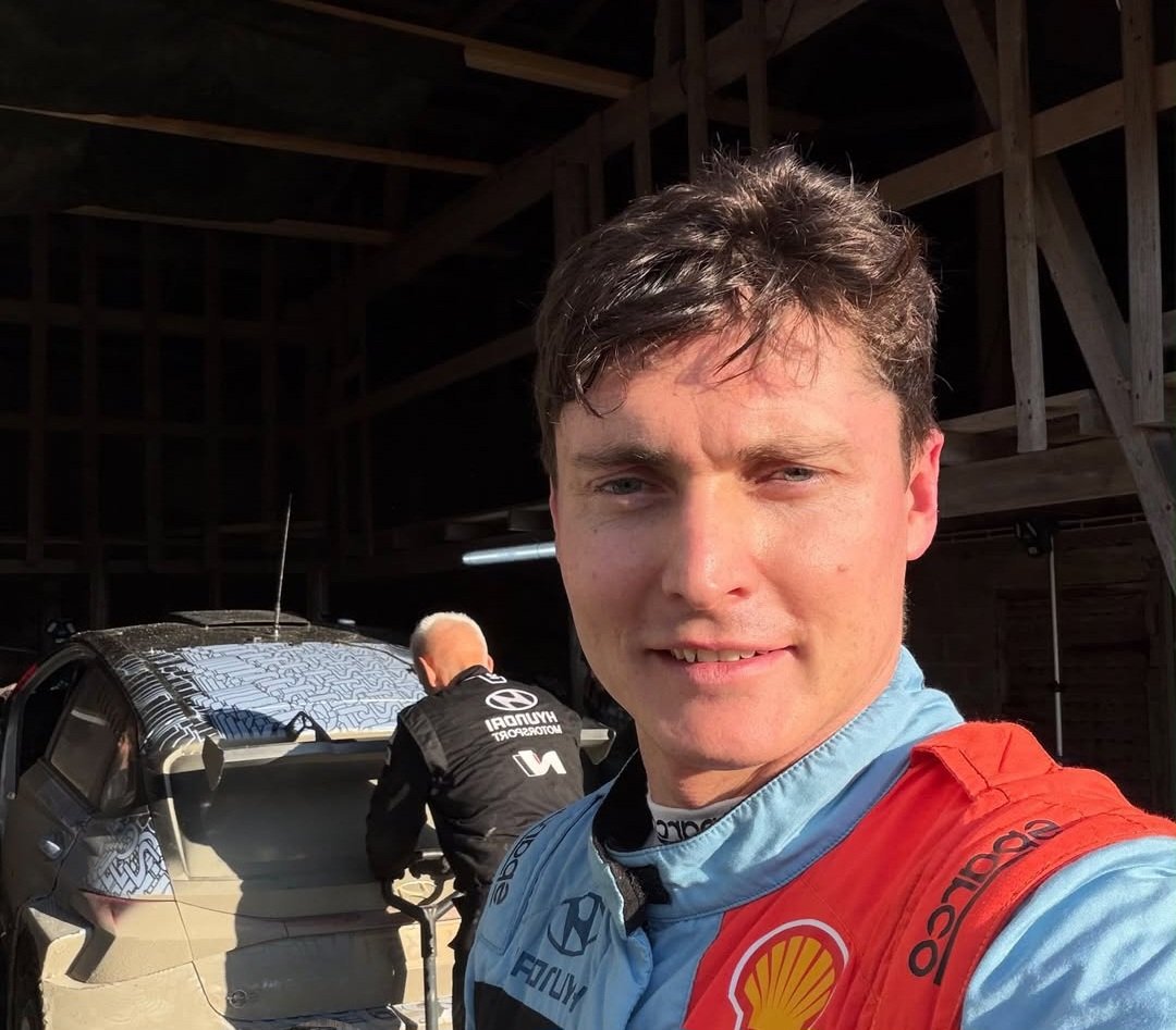 SplitTimeRally's tweet photo. “Testing the future today.” 👀

After Paddon and Meeke, Fourmaux is testing Hyundai’s i20 N Rally2 Step 3.

Amid speculation over his next move, that caption gets attention—but confirms neither his 2027 seat nor a WRC Kit programme.

#WRC #AdrienFourmaux https://t.co/Ku2mgzVats