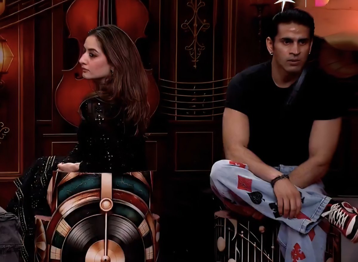 GulditiFC's tweet photo. Alwayss beside each other👀💌🫶

#gullu #gulditi #uditisingh #biggboss20 #bb20 https://t.co/VqOKF4k37r
