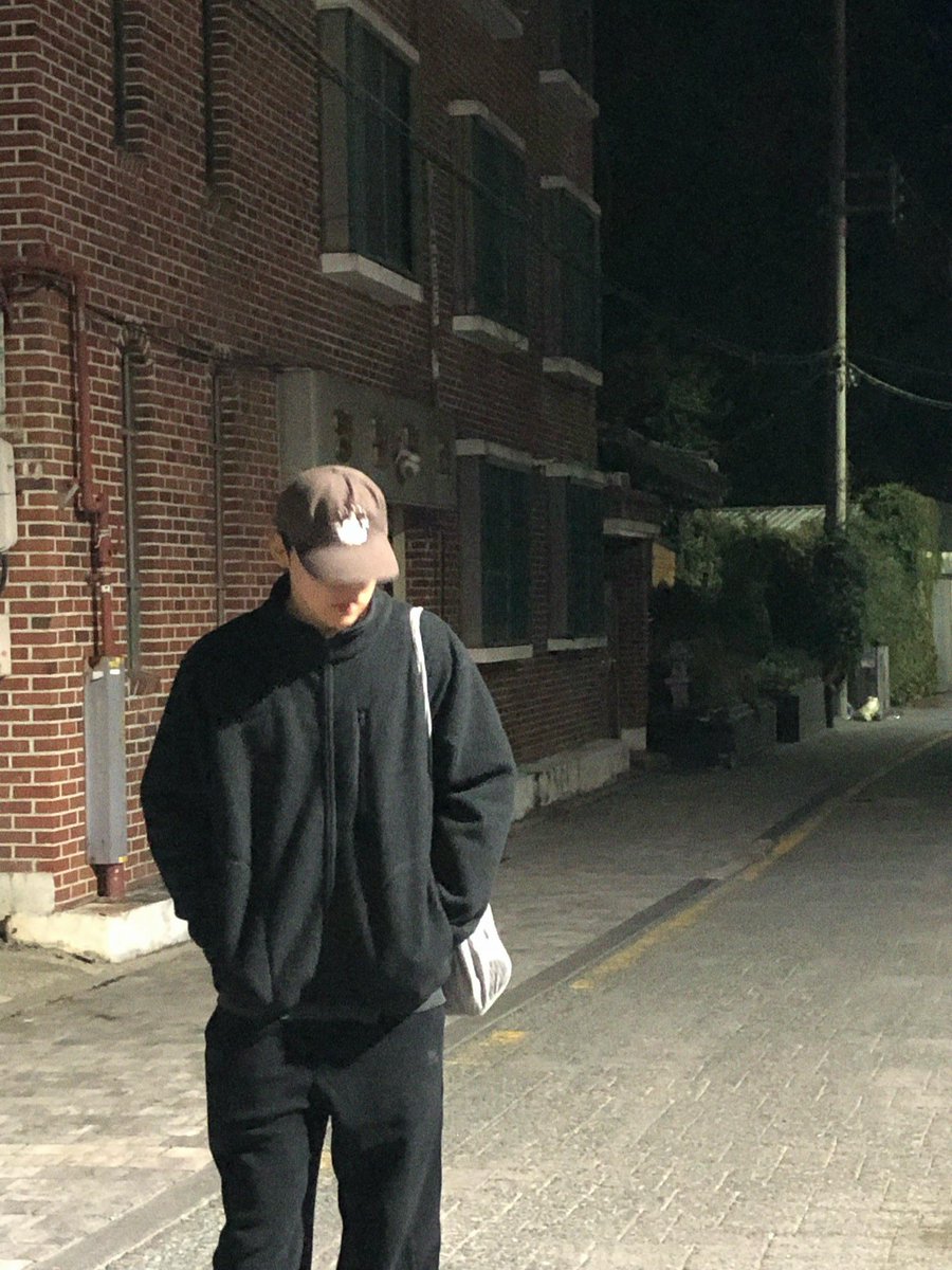 alwaydy_'s tweet photo. 시발…………… 보자마자 여자됏어  뭐하는거야 https://t.co/nv6gcUnPST