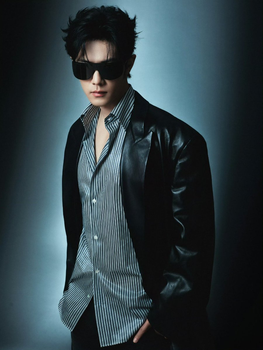 PungPang19's tweet photo. ตายล่ะ องค์พี่ฌอนประทับแล้ว  หล่อมากพ่อ หล่อโคตรๆ
COMES OUR EXIT NANJING1
#XiaoZhanConcertxNanjing1 https://t.co/C2wpHvNMR4