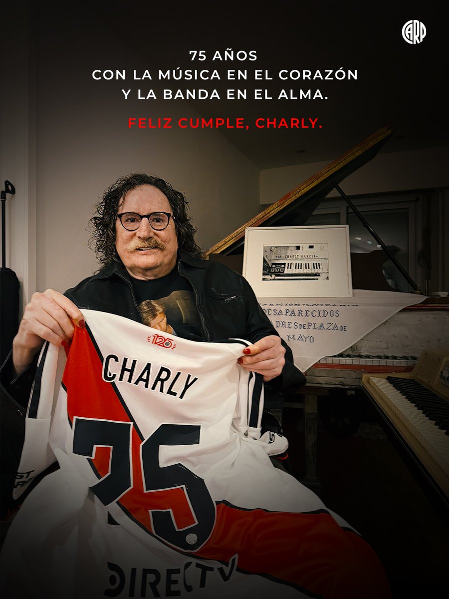 RiverPlate's tweet photo. 🎹 75 años haciendo historia con su música y llevando siempre la banda en el alma 🤍❤️🤍

¡Feliz cumpleaños, 𝘾𝙝𝙖𝙧𝙡𝙮! 🎂 https://t.co/Ojp9OnNlra