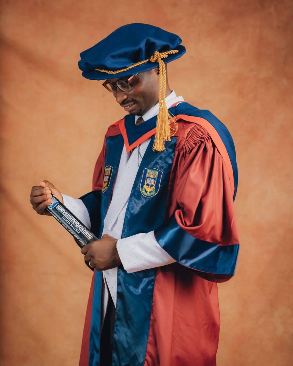 tosinibitoye_'s tweet photo. Dr. Oluwatosin John Ibitoye
Dip. (Ibadan); B.A, M.A (Ilorin); Cert. (Budapest); PhD (Ilorin) @UnilorinNGR
#BetterByFarPhD #Unilorin41stConvocation #Ethnomusicology #PerformingArts https://t.co/Qr4j5KXCXv