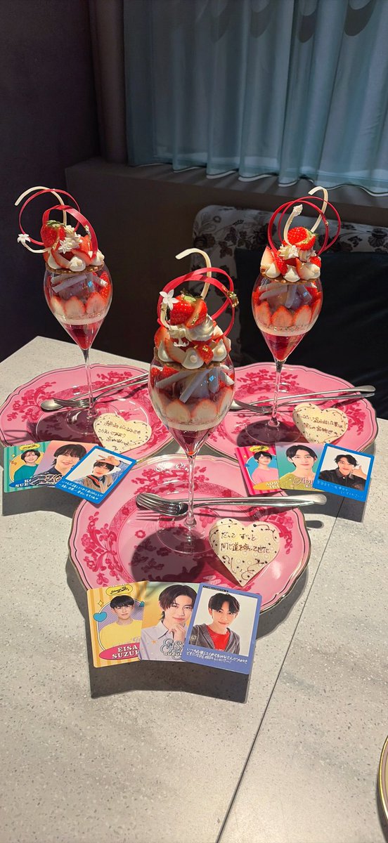 Aori_0521's tweet photo. こうえいさあおりがずっと大切♡♡♡

#こうえいさあおり  #フレ5 #21年組
#この青空は忘れない #壹岐碧 https://t.co/fgLbzAFson